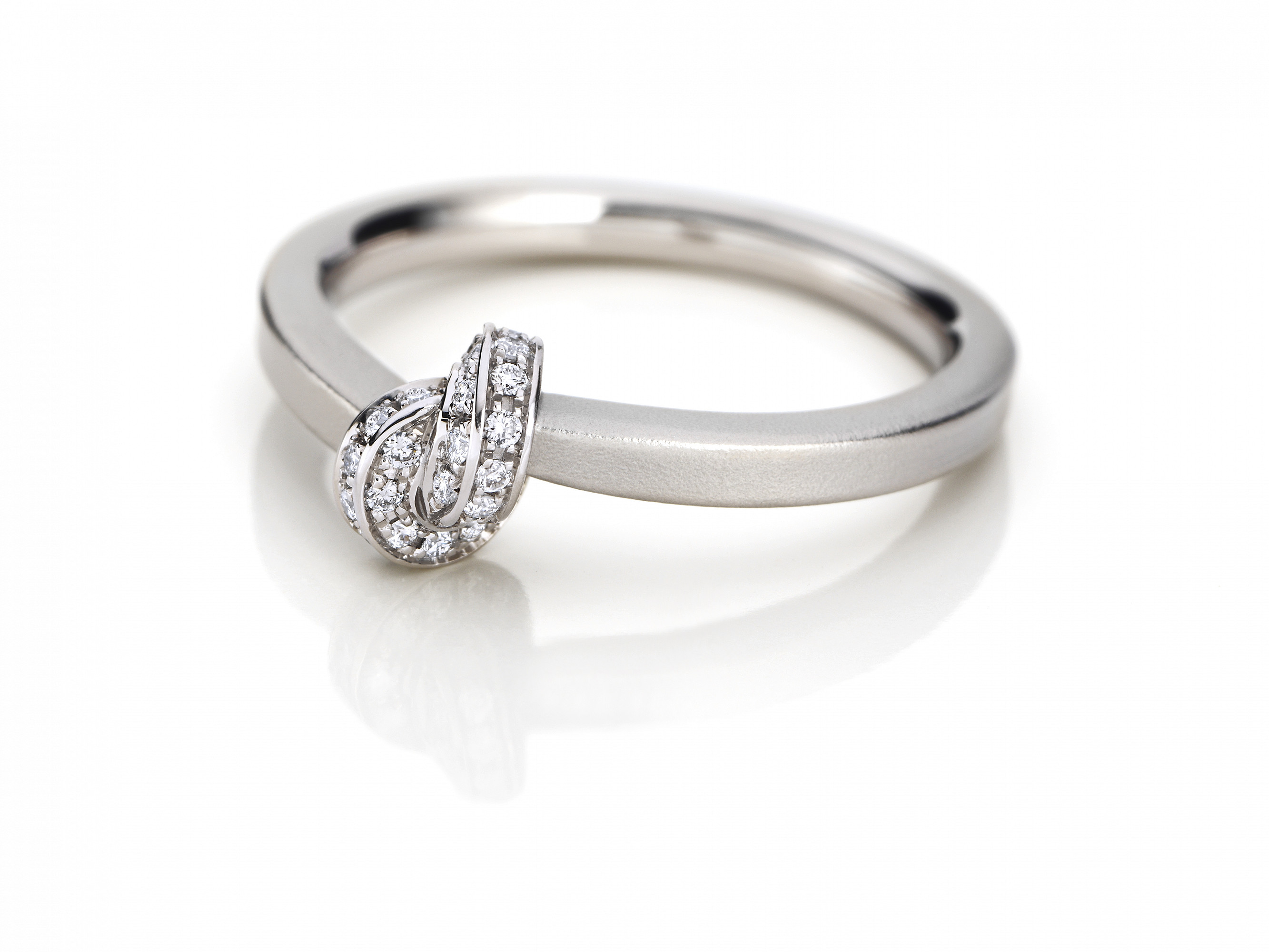Complement * Knoten und gerades Band-1